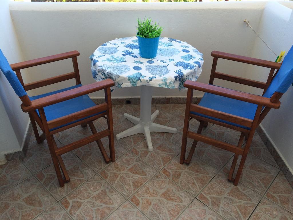 Paros Rooms Dora Exterior foto